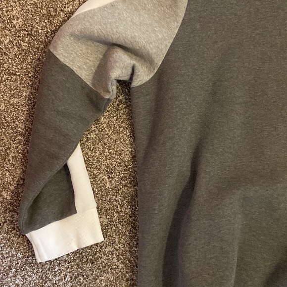 Calvin Klein Crewneck soft touch fleece - Picture 2 of 6